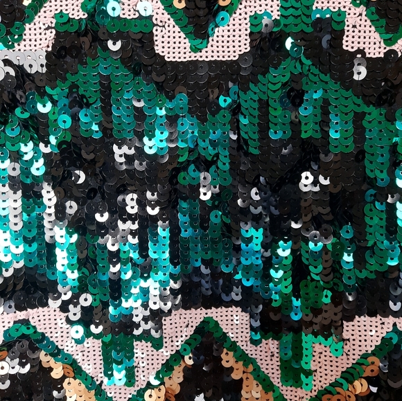 Divided Sleeveless Sequins Cropped Top Size XS - Picture 6 of 6